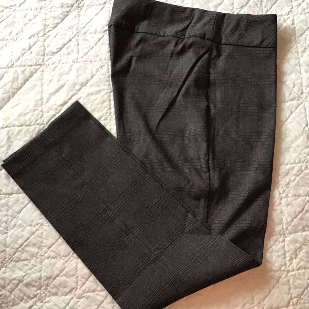 Grey and black plaid houndstooth dress pants